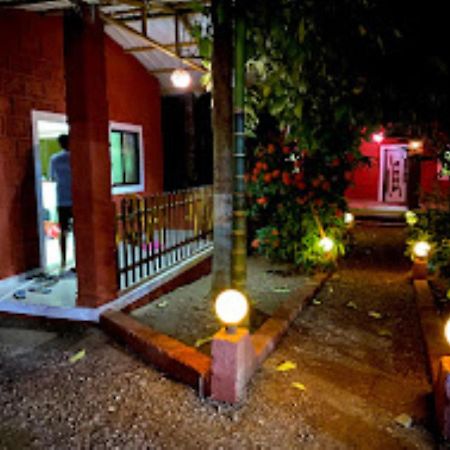 Hotel Sai Sadan Residency,Diveāgar Esterno foto